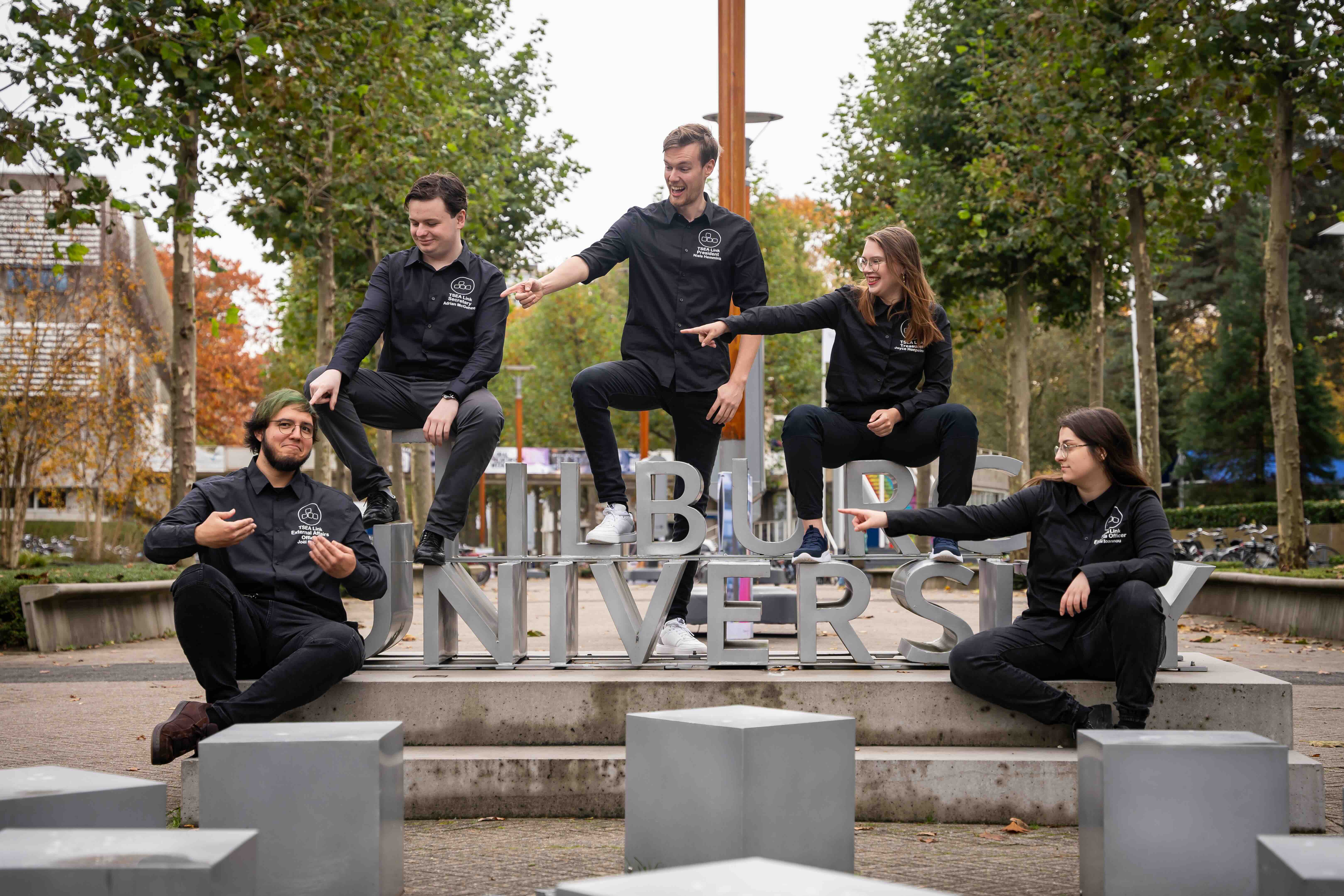 Link Board 23/24 group pic 3